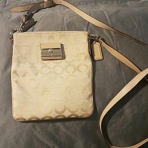 Coach crossbody EXCELLENT condition